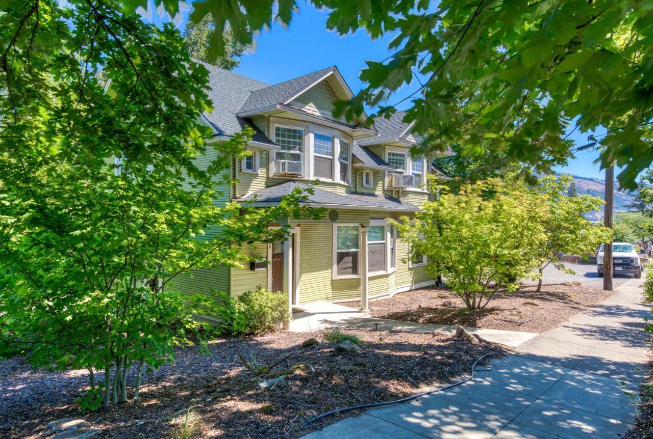 Azusa House Hood River Kültér fotó